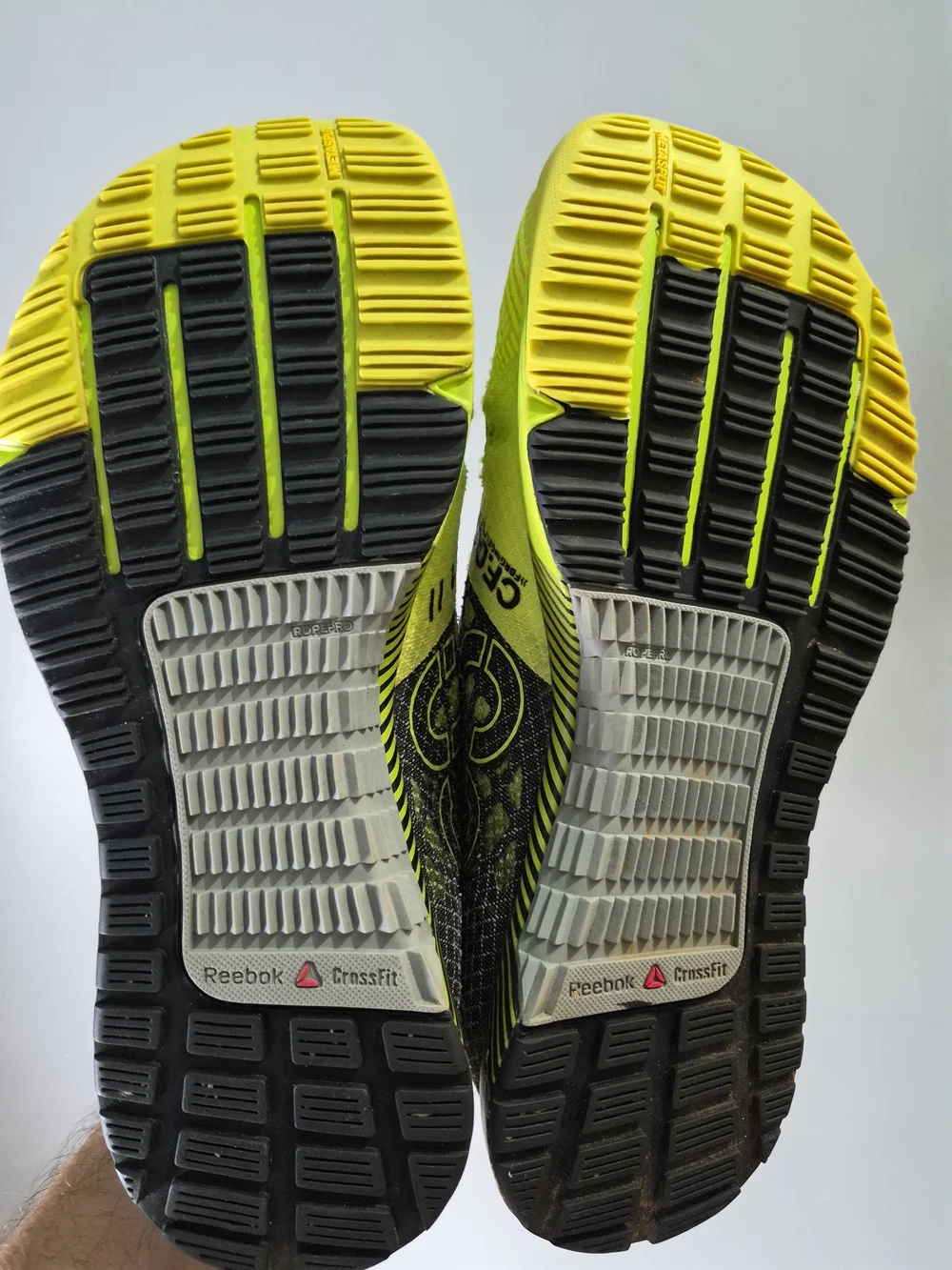 Reebok Womens Neon Yellow & Black CrossFit Training Shoe Size 7